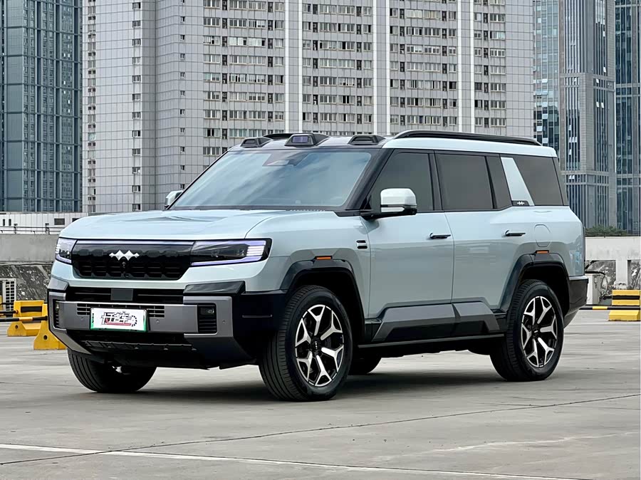 FangChengBao Leopard 8 2025 car image #2