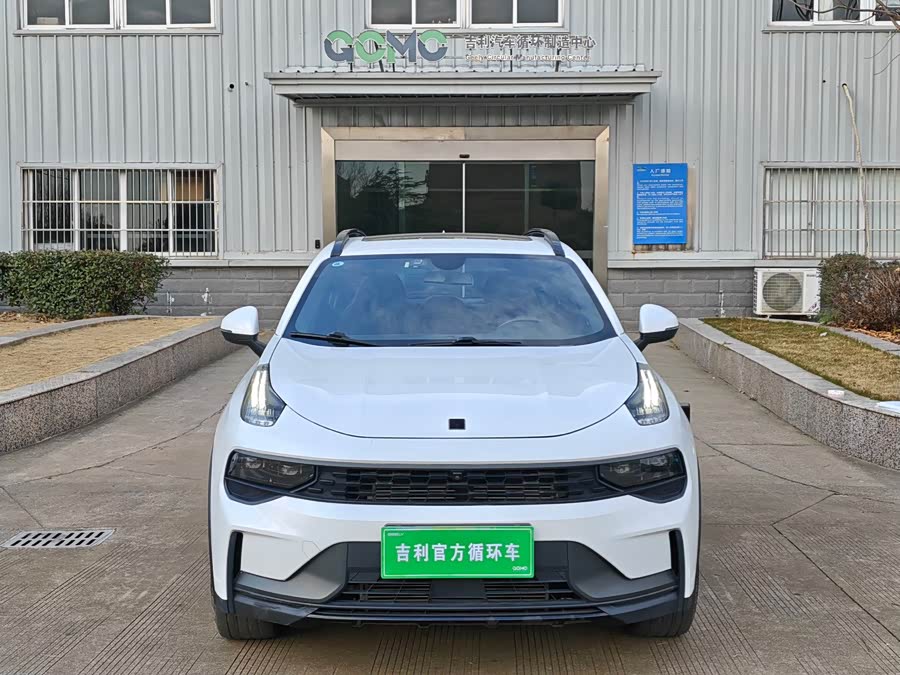 Lynk & Co 01 EM-P 2023 car image #2