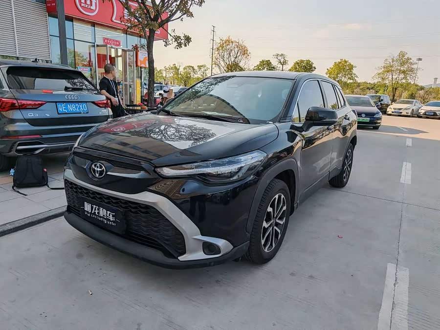 Toyota Frontlander 2023 car image #2