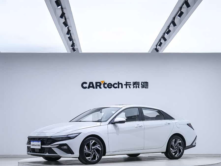 Hyundai Elantra 2024 imagen de coche #2