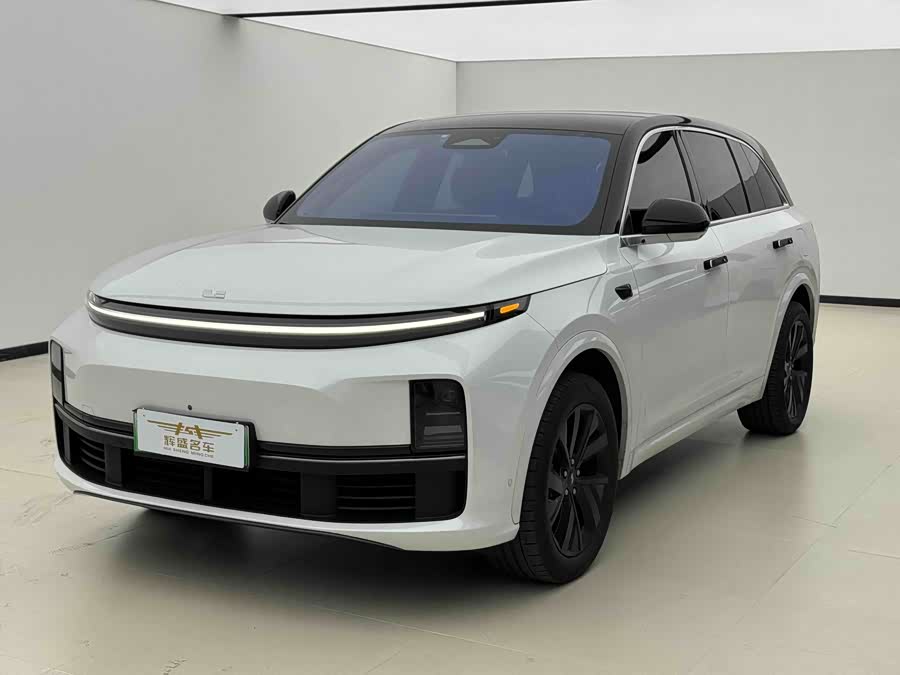 Li L7 2023 صورة سيارة #2