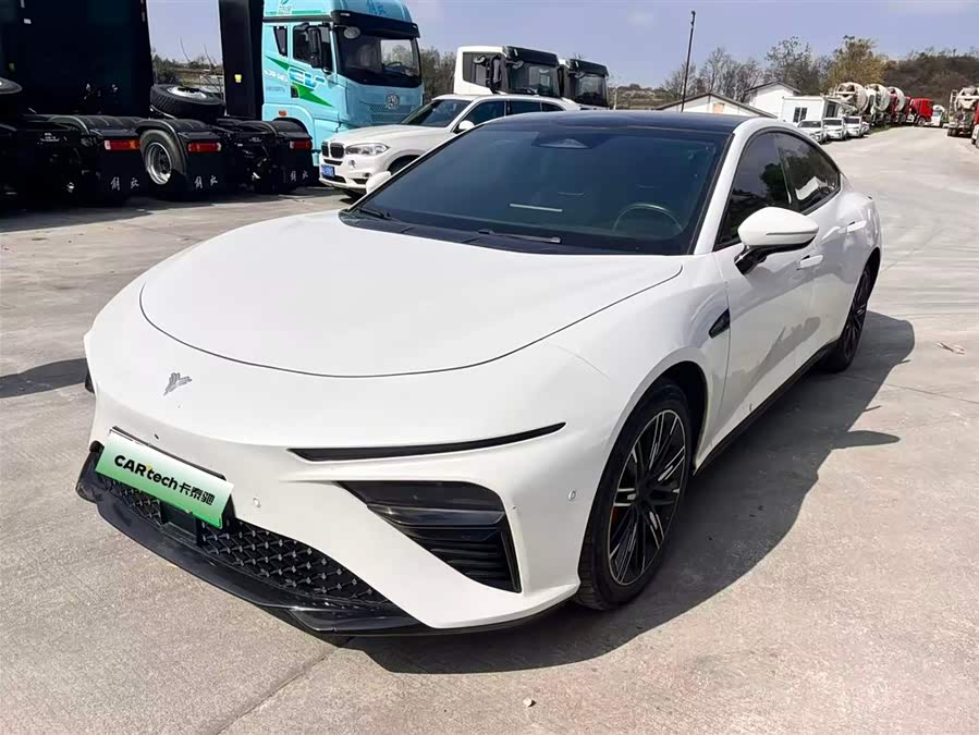 哪吒汽车 哪吒S 2023 汽车图片 #2