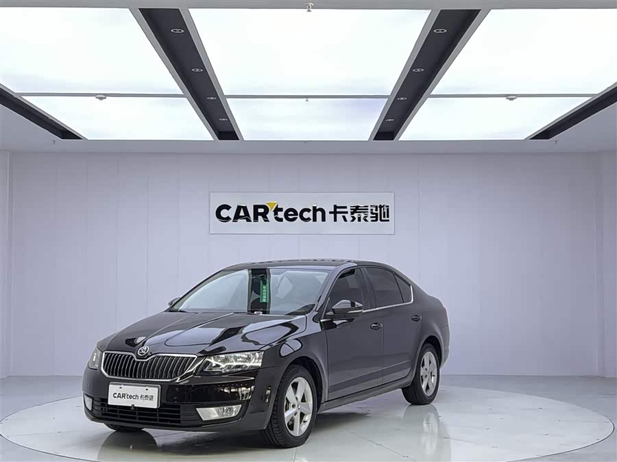 Skoda Octavia 2015 car image #2