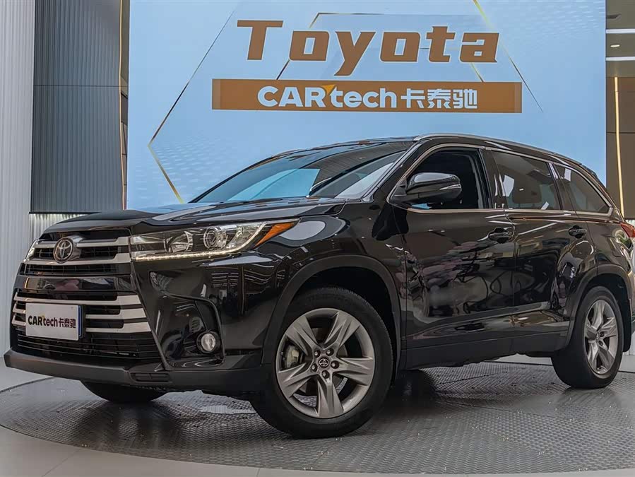 Toyota Highlander 2021 car image #2