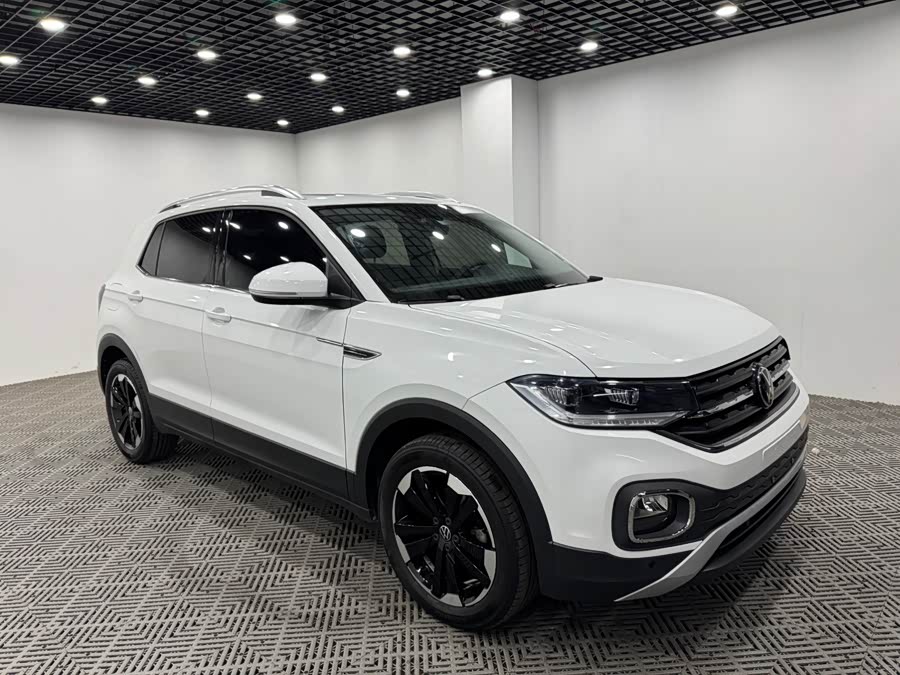 Volkswagen Tacqua 2023 car image #2