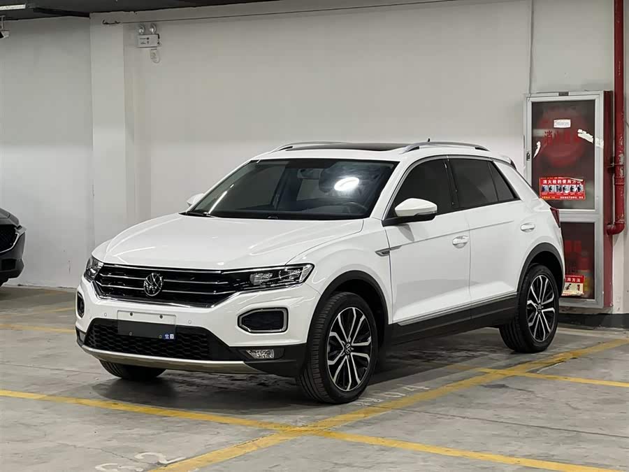 Volkswagen T-Roc 2023 #2 Volkswagen T-Roc 2023 car image #2