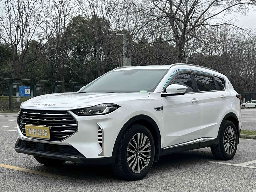 Jetour X70 PLUS 2023 car image #2