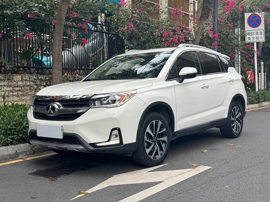 GAC Qizhi PHEV 2019 car image #2
