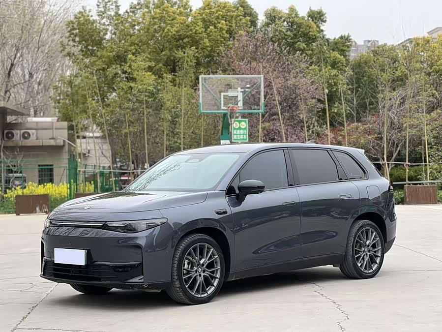 零跑汽车 零跑C10 2024 汽车图片 #2