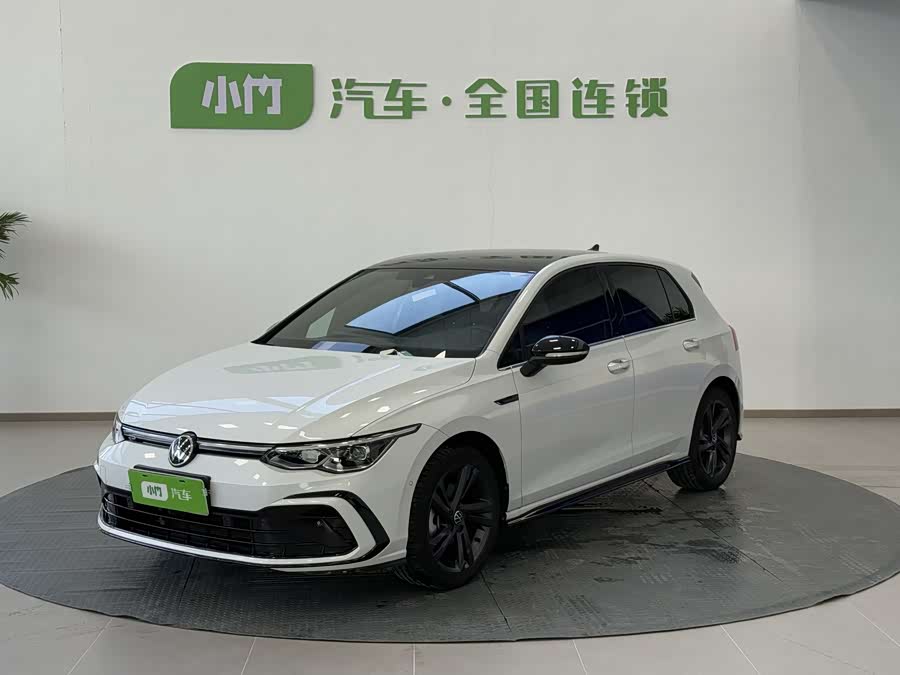 Volkswagen Golf 2022 car image #2