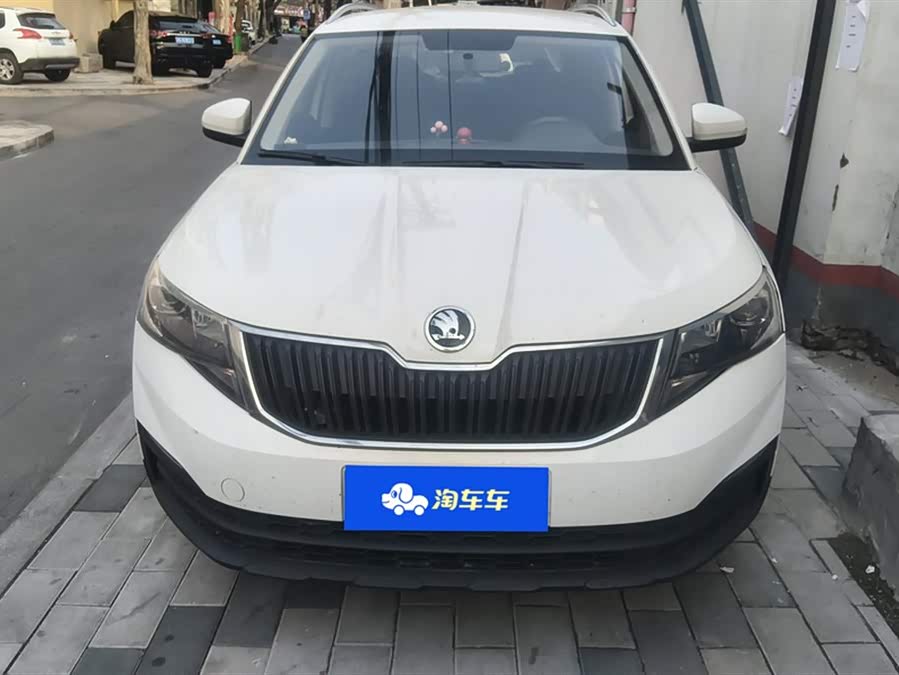 Skoda Kamiq 2019 imagen de coche #2