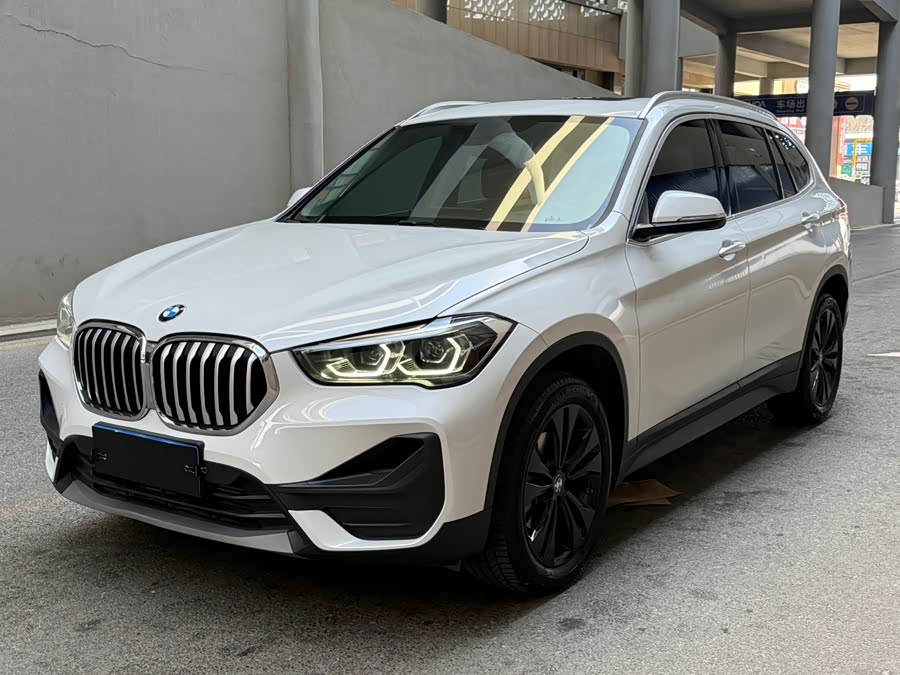 BMW X1 2021 #2 BMW X1 2021 car image #2