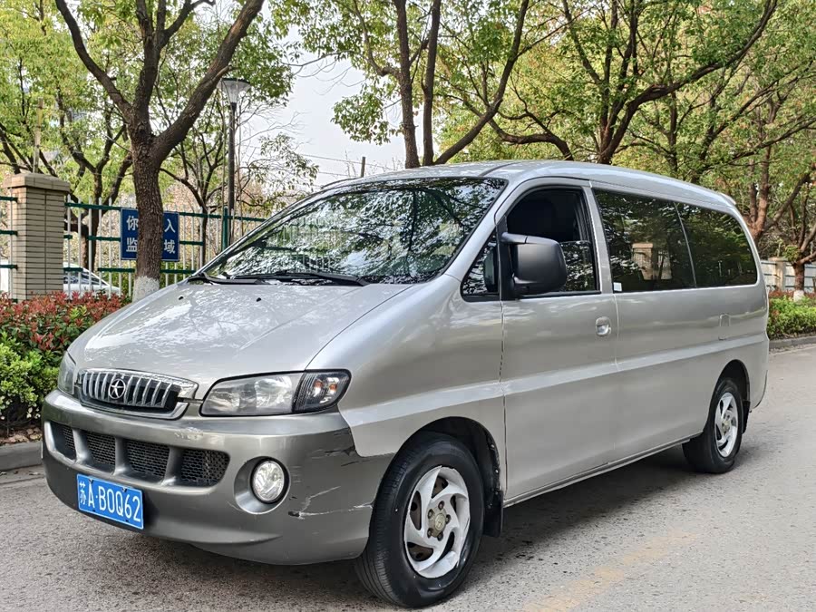 JAC 2011 imagem de carro #2