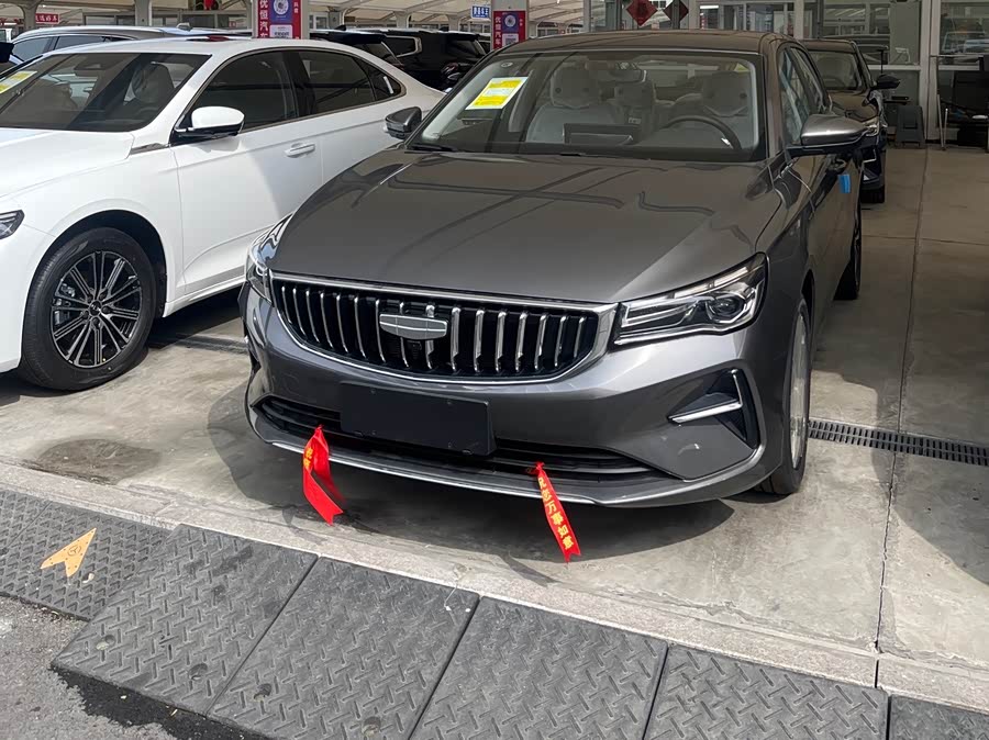 GEELY Emgrand 2026 car image #2