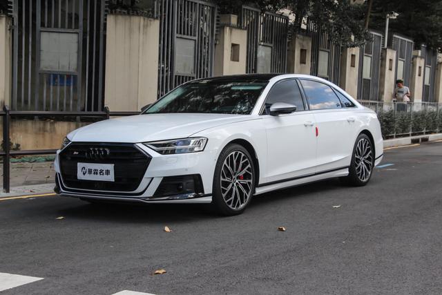 Audi S8 2022 immagine di auto #2