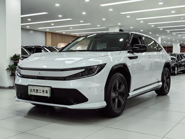 Honda P7 2025 #2 Honda P7 2025 car image #2