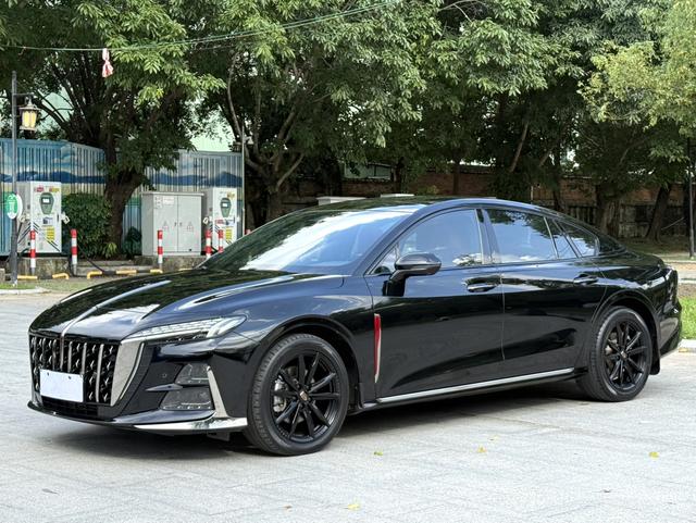 HongQi H6 2023 car image #2