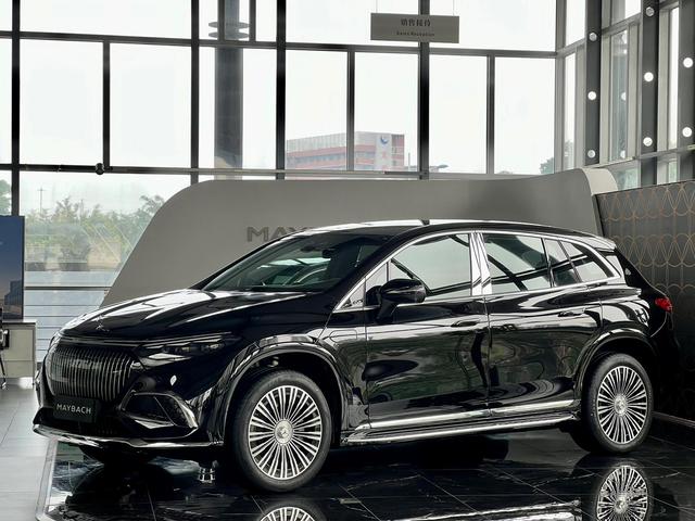 Mercedes-Benz MaybachEQS SUV #2 Mercedes-Benz MaybachEQS SUV immagine di auto #2