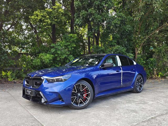 BMW M5 New Energy #2 BMW M5 New Energy صورة سيارة #2