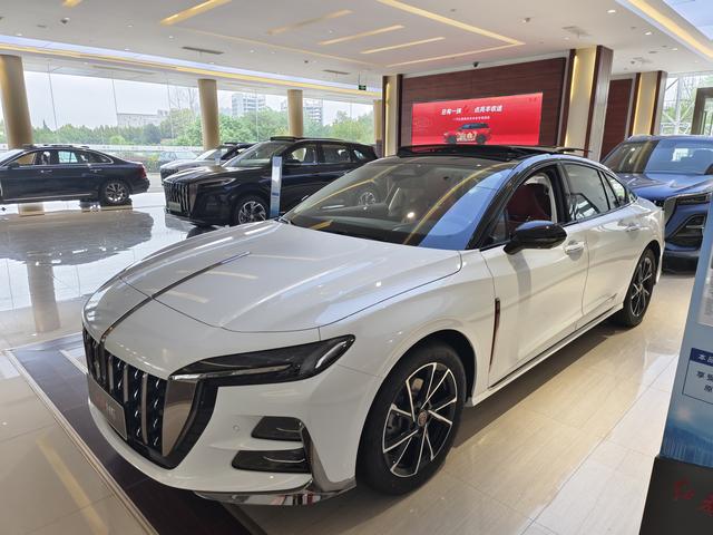 HongQi H6 2025 #2 HongQi H6 2025 car image #2