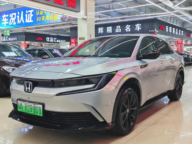 Honda e:NP2 2025 #2 Honda e:NP2 2025 car image #2