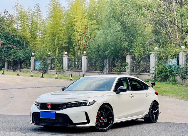 Honda Civic (Imported) 2024 #2 Honda Civic (Imported) 2024 car image #2