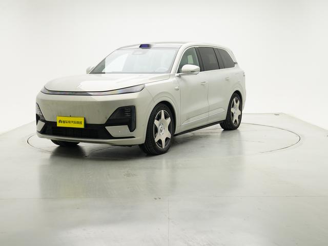 Deepal S09 2025 car image #2