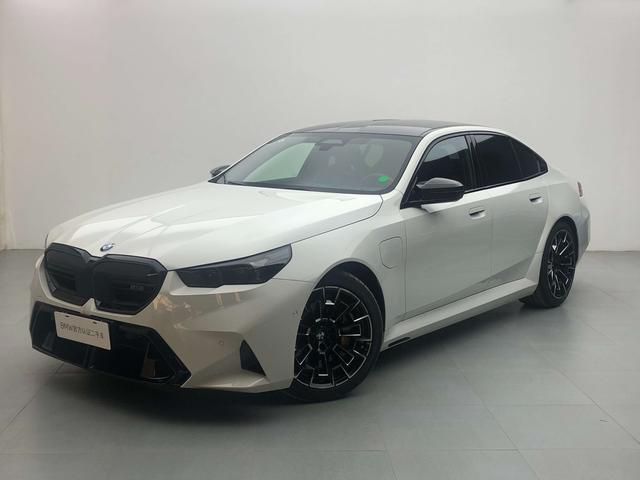 BMW M5 New Energy car image #2