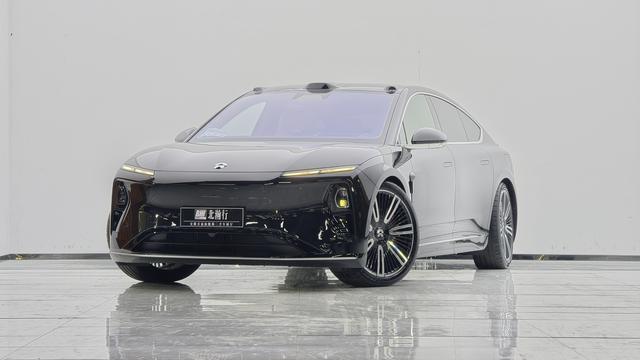 蔚来 蔚来ET9 2025 汽车图片 #2