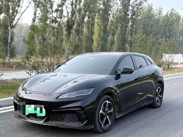 BYD Seal 06GT 2025 car image #2