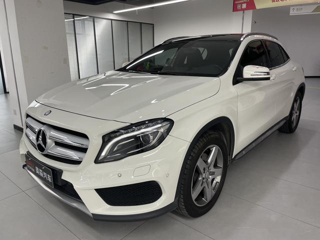 Mercedes-Benz GLA Class (Imported) 2015 #2 Mercedes-Benz GLA Class (Imported) 2015 car image #2