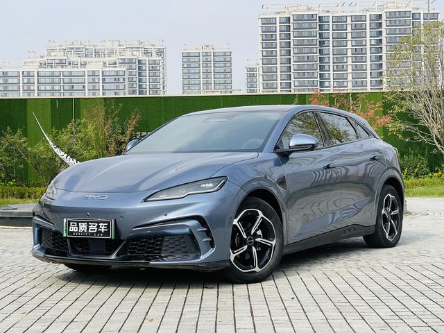 BYD Seal 06GT 2025 car image #2