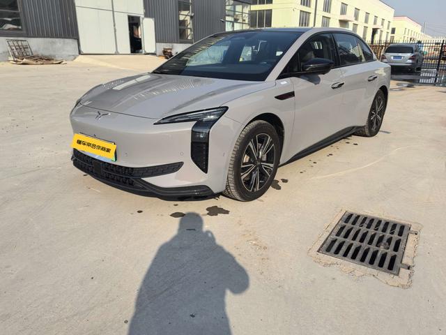 HongQi EH7 2024 car image #2