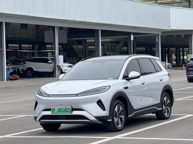 BYD Sea Lion 05 EV 2025 #2 BYD Sea Lion 05 EV 2025 car image #2