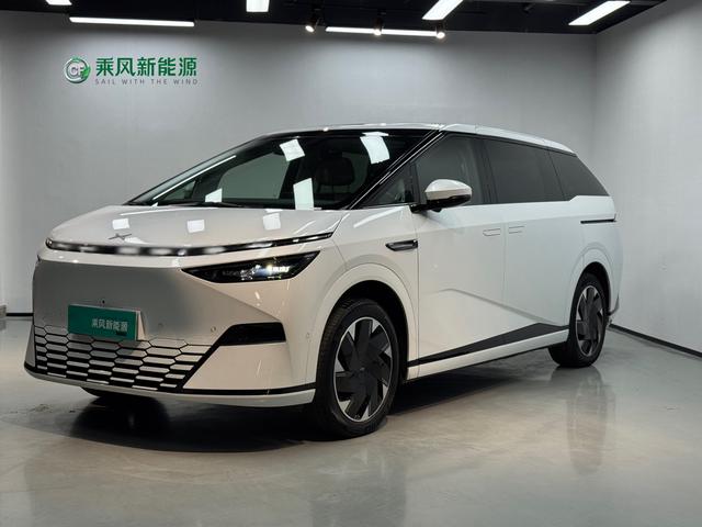 Xpeng X9 2024 immagine di auto #2