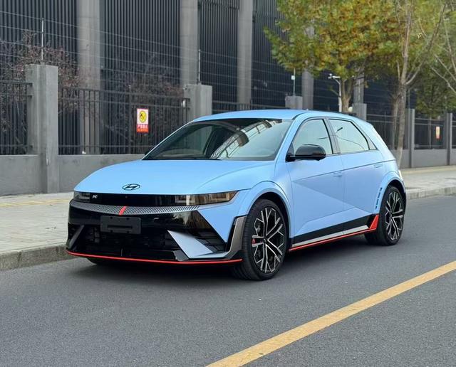 Hyundai IONIQ 5 N 2025 car image #2
