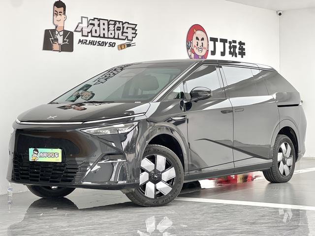 Xpeng X9 2024 صورة سيارة #2