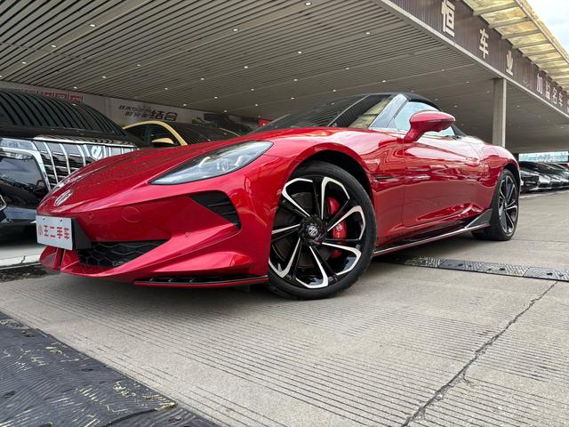 MG Cyberster car image #2