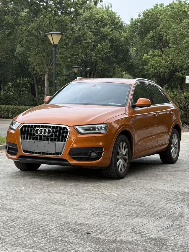 Audi Q3 (Imported) 2013 car image #2