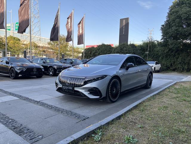 Mercedes-Benz EQS AMG 2024 imagen de coche #2