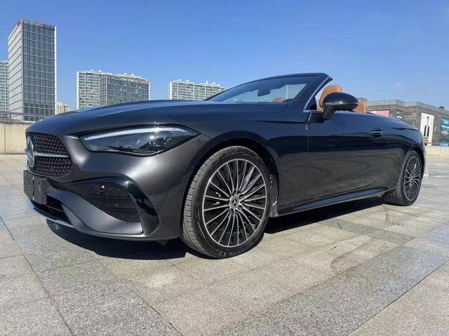 Mercedes-Benz CLE Class 2025 immagine di auto #2