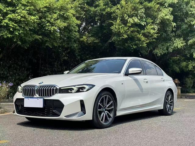 BMW 1 Series M 2023 #2 BMW 1 Series M 2023 car image #2