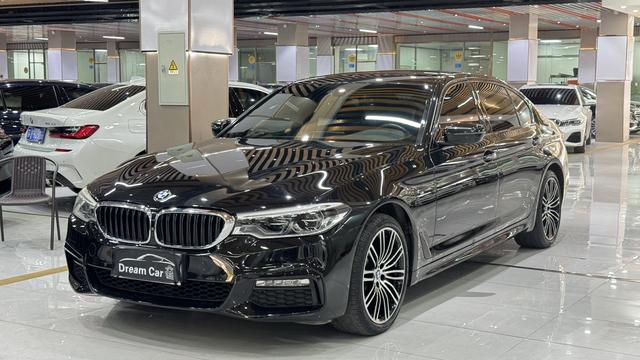 BMW M8 2017 #2 BMW M8 2017 car image #2