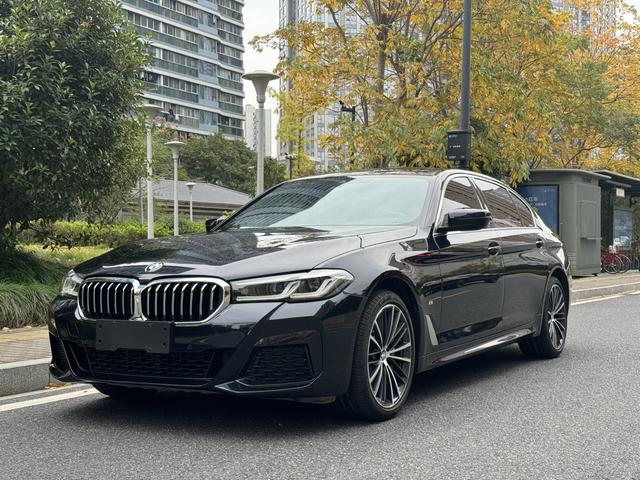 BMW M8 2021 #2 BMW M8 2021 car image #2