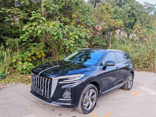 HongQi HS3 PHEV 2024 #2 HongQi HS3 PHEV 2024 car image #2