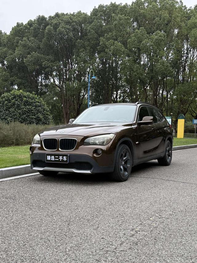 BMW i5 M60 2012 car image #2