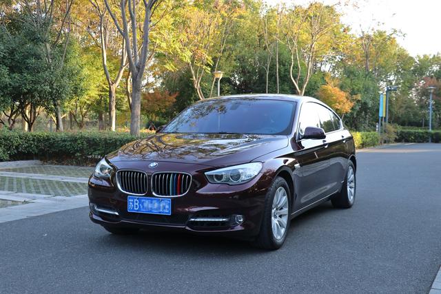 BMW 5 Series GT 2012 #2 BMW 5 Series GT 2012 صورة سيارة #2