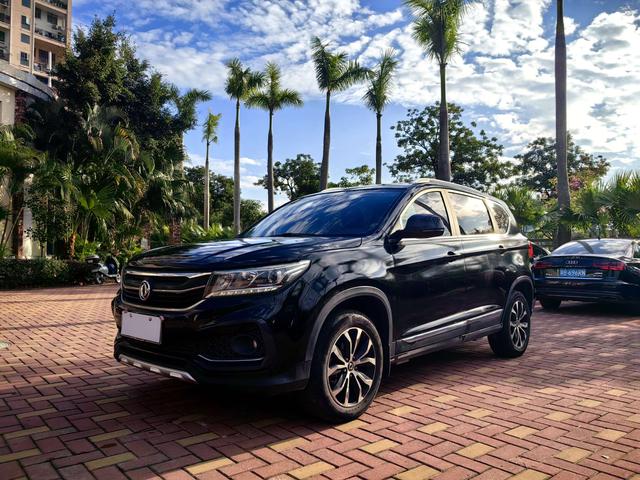 Forthing JOYEAR X5 2018 #2 Forthing JOYEAR X5 2018 car image #2