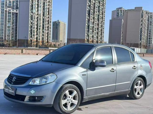 Suzuki SX4 Sedan 2013 imagem de carro #2