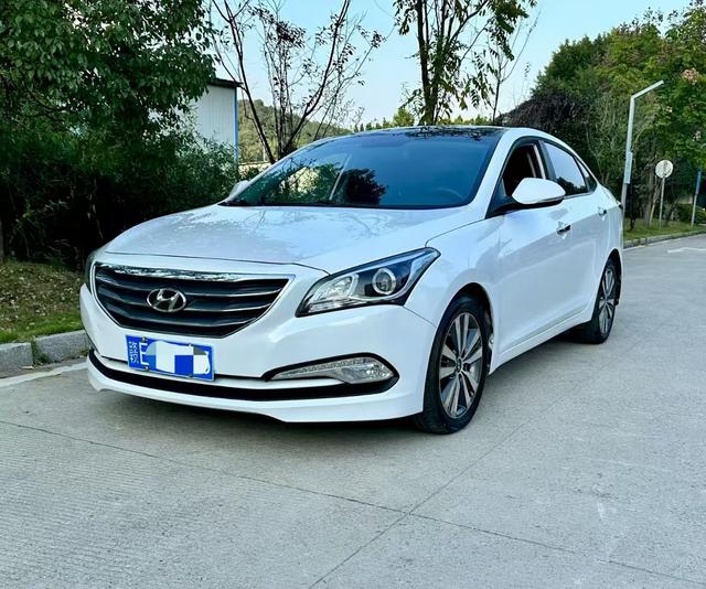 Hyundai Mistra 2016 #2 Hyundai Mistra 2016 car image #2